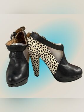 Y2K Rare Naughty Monkey Animal Print High Heel Ankle Shoes Women's Size 6.5